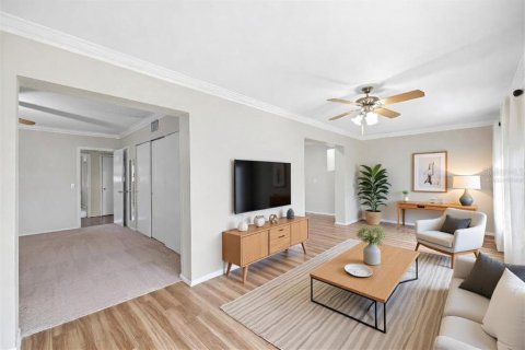 Condo in Clearwater, Florida, 2 bedrooms № 2110755 - photo 12