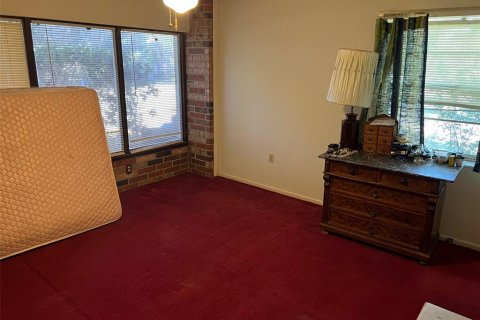 Casa en venta en Fruitland Park, Florida, 4 dormitorios, 279.45 m2 № 2225187 - foto 9