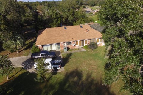 Casa en venta en Fruitland Park, Florida, 4 dormitorios, 279.45 m2 № 2225187 - foto 3