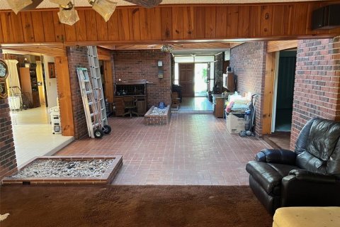Casa en venta en Fruitland Park, Florida, 4 dormitorios, 279.45 m2 № 2225187 - foto 12