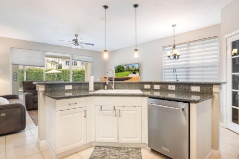 Casa en venta en Weston, Florida, 5 dormitorios, 257.8 m2 № 2187513 - foto 17