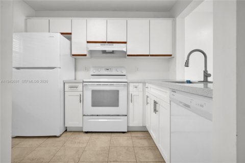 Condominio en venta en Miami, Florida, 3 dormitorios, 104.52 m2 № 2000557 - foto 7