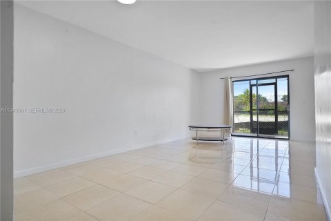 Condominio en venta en Miami, Florida, 3 dormitorios, 104.52 m2 № 2000557 - foto 6