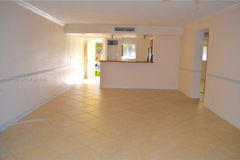 Copropriété à louer à Fort Lauderdale, Floride: 2 chambres, 91.04 m2 № 2046301 - photo 11
