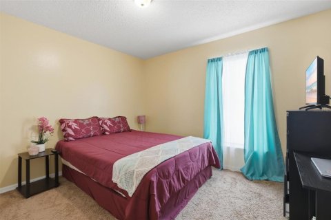Villa ou maison à vendre à Kissimmee, Floride: 5 chambres, 199.18 m2 № 2127140 - photo 23