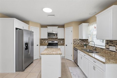 Villa ou maison à vendre à Kissimmee, Floride: 5 chambres, 199.18 m2 № 2127140 - photo 7