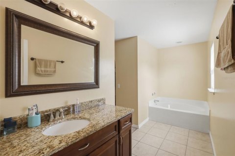 Villa ou maison à vendre à Kissimmee, Floride: 5 chambres, 199.18 m2 № 2127140 - photo 25