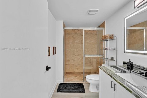 Купить кондоминиум в Майами, Флорида 2 спальни, 117.71м2, № 1735793 - фото 15