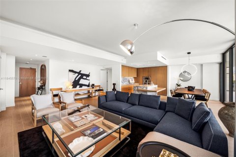 Condo in Miami Beach, Florida, 3 bedrooms  № 1844063 - photo 2