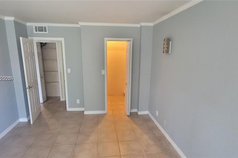 Купить кондоминиум в Холливуд, Флорида 1 спальня, 72.46м2, № 2005960 - фото 8