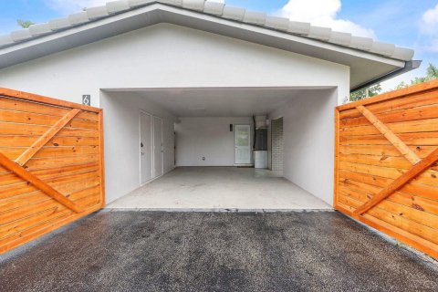 Villa ou maison à vendre à Wilton Manors, Floride: 3 chambres, 180.23 m2 № 2081755 - photo 23