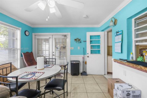 Villa ou maison à vendre à Hialeah, Floride: 3 chambres, 181.16 m2 № 1990879 - photo 11