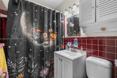 Villa ou maison à vendre à Hialeah, Floride: 3 chambres, 181.16 m2 № 1990879 - photo 14