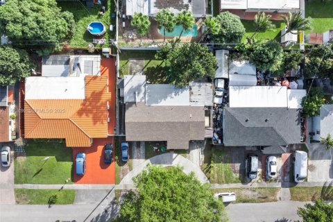 Villa ou maison à vendre à Hialeah, Floride: 3 chambres, 181.16 m2 № 1990879 - photo 26