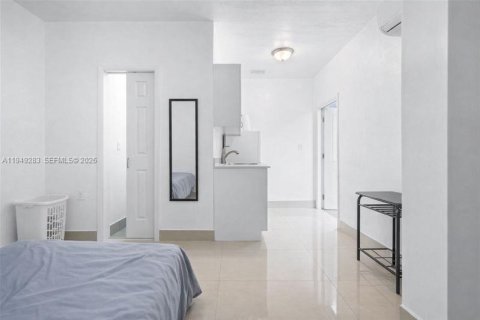 Villa ou maison à vendre à Miramar, Floride: 5 chambres, 147.44 m2 № 2053228 - photo 9