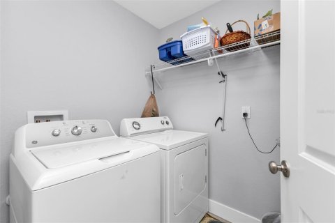 Commercial property in Punta Gorda, Florida 6 bedrooms, 231.14 sq.m. № 2239674 - photo 21
