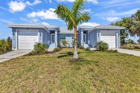 Commercial property in Punta Gorda, Florida 6 bedrooms, 231.14 sq.m. № 2239674 - photo 3