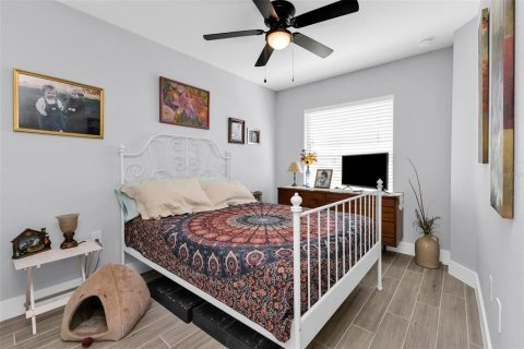 Commercial property in Punta Gorda, Florida 6 bedrooms, 231.14 sq.m. № 2239674 - photo 13