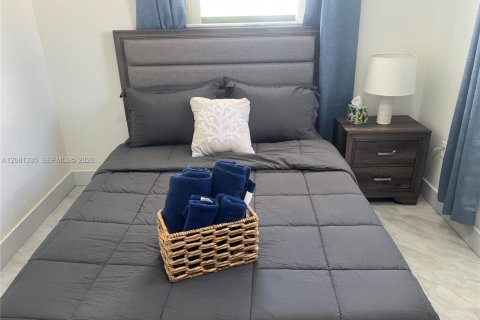 Villa ou maison à vendre à Miami Gardens, Floride: 4 chambres, 129.6 m2 № 2344440 - photo 24