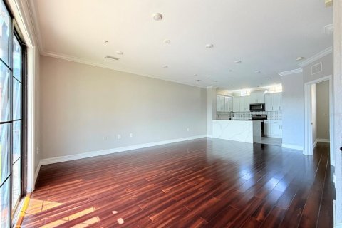 Touwnhouse à louer à Orlando, Floride: 3 chambres, 155.89 m2 № 2384052 - photo 4