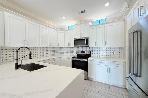 Touwnhouse à louer à Orlando, Floride: 3 chambres, 155.89 m2 № 2384052 - photo 9