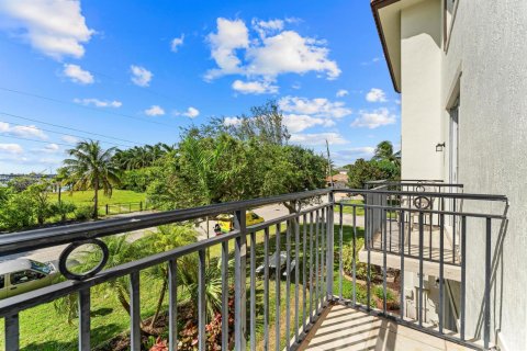 Villa ou maison à vendre à West Palm Beach, Floride: 3 chambres, 913.04 m2 № 2081777 - photo 24