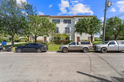 Villa ou maison à vendre à West Palm Beach, Floride: 3 chambres, 913.04 m2 № 2081777 - photo 13
