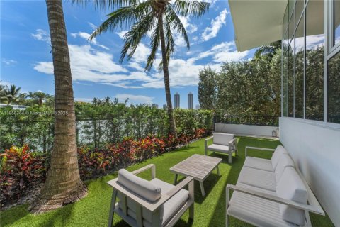 Copropriété à louer à Miami Beach, Floride: 2 chambres, 260.59 m2 № 1878616 - photo 6
