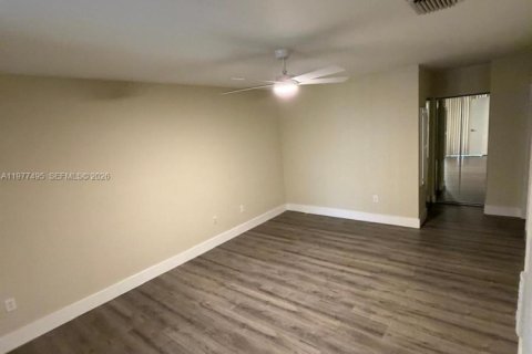 Condo in Boynton Beach, Florida, 3 bedrooms  № 2041066 - photo 13