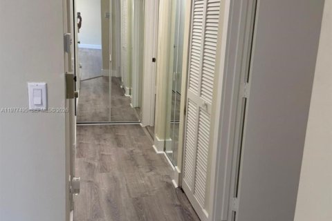 Condo in Boynton Beach, Florida, 3 bedrooms  № 2041066 - photo 14