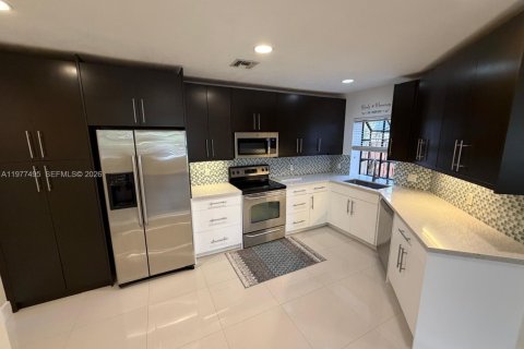 Condo in Boynton Beach, Florida, 3 bedrooms  № 2041066 - photo 7