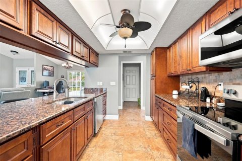 Villa ou maison à vendre à Spring Hill, Floride: 2 chambres, 149.76 m2 № 2297169 - photo 7