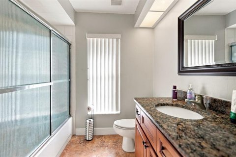 Villa ou maison à vendre à Spring Hill, Floride: 2 chambres, 149.76 m2 № 2297169 - photo 16
