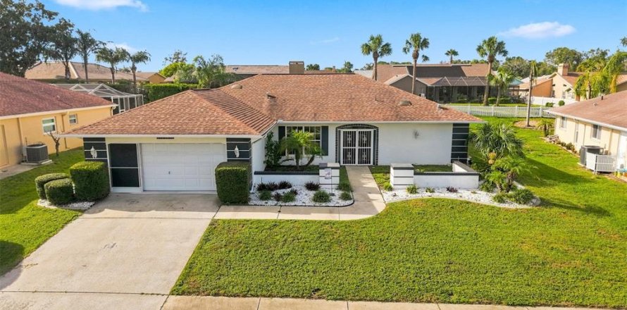 Villa ou maison à Spring Hill, Floride 2 chambres, 149.76 m2 № 2297169
