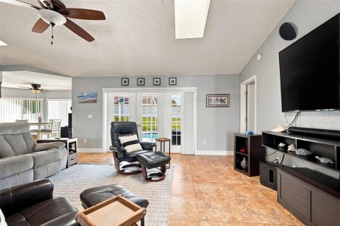 Villa ou maison à vendre à Spring Hill, Floride: 2 chambres, 149.76 m2 № 2297169 - photo 3