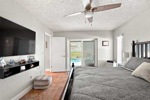 Villa ou maison à vendre à Spring Hill, Floride: 2 chambres, 149.76 m2 № 2297169 - photo 13