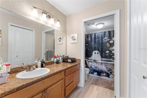 Condo in Orlando, Florida, 2 bedrooms  № 2096479 - photo 15
