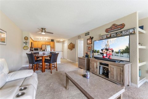Condo in Orlando, Florida, 2 bedrooms  № 2096479 - photo 11
