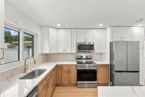 Casa en venta en Dunedin, Florida, 3 dormitorios, 135.36 m2 № 2381131 - foto 11
