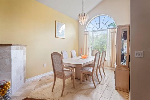 House in Tarpon Springs, Florida 4 bedrooms, 280.47 sq.m. № 1792779 - photo 19