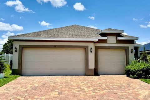House in Davenport, Florida 4 bedrooms, 177.44 sq.m. № 1822553 - photo 1