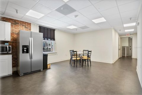 Immobilier commercial à louer à Orlando, Floride: 503.34 m2 № 1387699 - photo 27