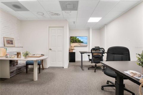 Immobilier commercial à louer à Orlando, Floride: 503.34 m2 № 1387699 - photo 7