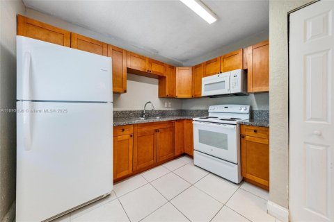 Casa en venta en Sunrise, Florida, 3 dormitorios, 99.03 m2 № 1945958 - foto 6