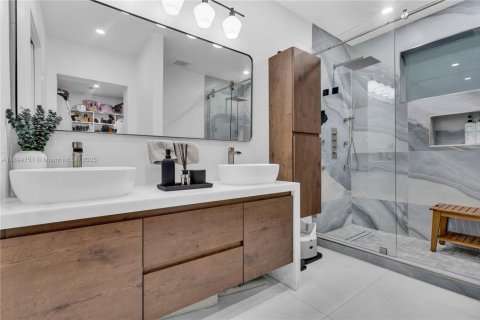 Villa ou maison à vendre à Miami Springs, Floride: 4 chambres, 224.54 m2 № 1949059 - photo 19