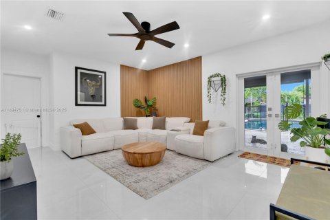Villa ou maison à vendre à Miami Springs, Floride: 4 chambres, 224.54 m2 № 1949059 - photo 30