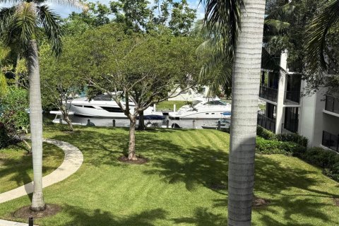 Condo in Fort Lauderdale, Florida, 2 bedrooms  № 2081797 - photo 23