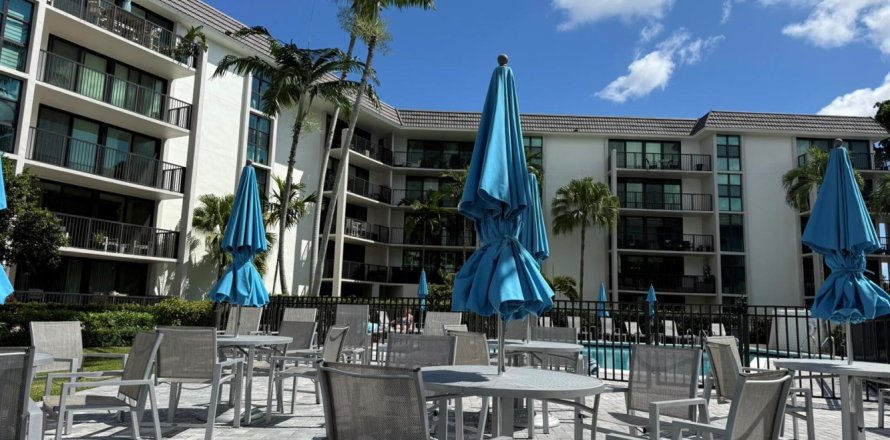 Condo in Fort Lauderdale, Florida, 2 bedrooms  № 2081797