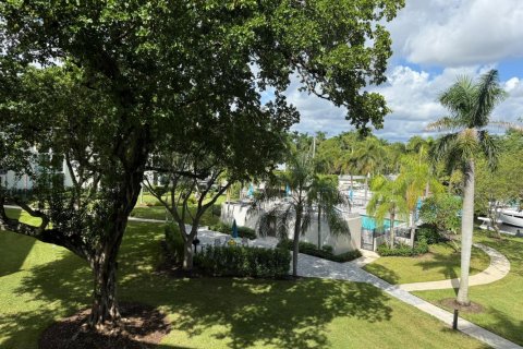 Condo in Fort Lauderdale, Florida, 2 bedrooms  № 2081797 - photo 22