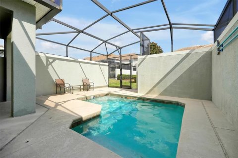 Touwnhouse à vendre à Kissimmee, Floride: 5 chambres, 197.7 m2 № 2407057 - photo 15